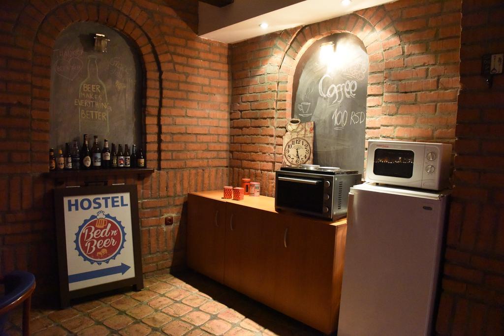 Hostel Bed N Beer เบลเกรด ภายนอก รูปภาพ